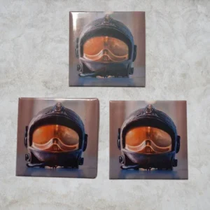 Lot de 3 magnets frigo sur le thème des pompiers.. Une création en exclusivité pour la boutique des pompiers