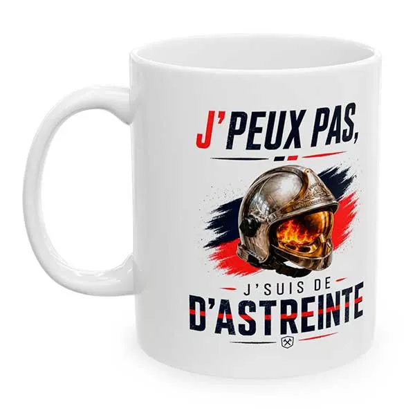 mug-jpeux-pas-2026-gauche_resultat Mug pompier J'peux pas astreinte en exclusivité pour la boutique des pompiers.