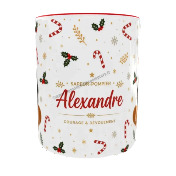 Mug de Noël pour pompiers avec bonhomme de pain, d'épice portant un casque F1 de pompiers