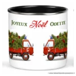 Mug Noël Sapeurs Pompiers avec fourgon qui transporte un sapin de Noël. Creation exclusive pour la boutique des pompiers