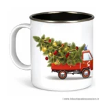 Mug Noël Sapeurs Pompiers avec fourgon qui transporte un sapin de Noël. Creation exclusive pour la boutique des pompiers