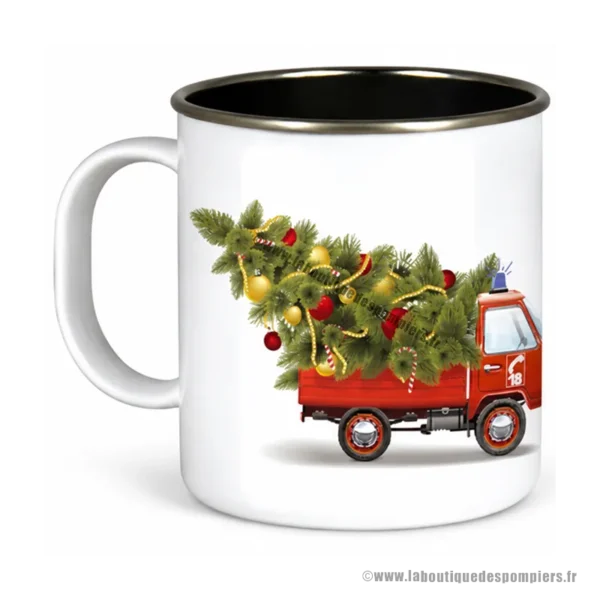 Mug Noël Sapeurs Pompiers avec fourgon qui transporte un sapin de Noël. Creation exclusive pour la boutique des pompiers